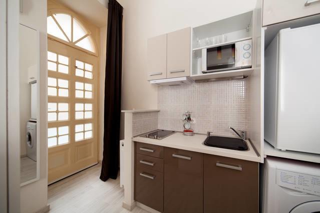 Manhattan Studio Budapest Bilik gambar